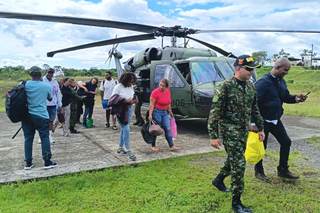 Rescatadas 39 personas secuestradas por el ELN en operación que deja dos soldados muertos