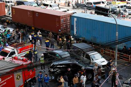 El conductor del tren accidentado en Tailandia con 8 muertos da positivo en test de drogas