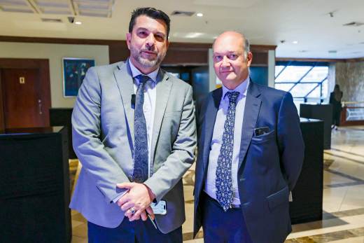 España y sus empresas reafirman su disposición a impulsar la transición energética de Ecuador