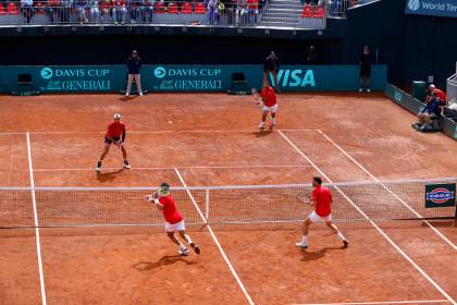 España, Alemania, Gran Bretaña, Canadá, Chequia, Austria y Corea, a la fase final