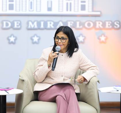 Delcy Rodríguez anuncia más excarcelaciones mientras ONG exigen que se cumplan todas