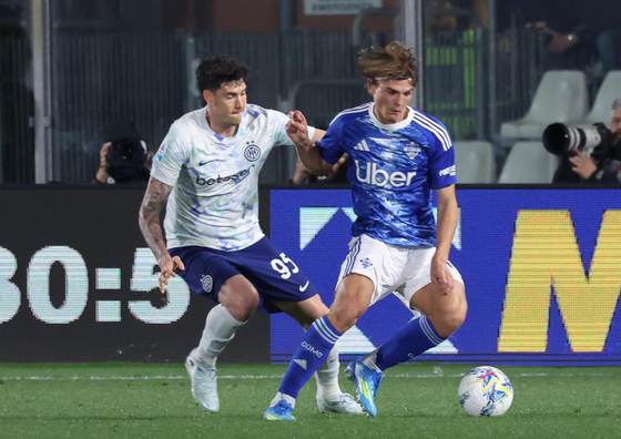 3-4. El Como de Fàbregas muere en la orilla ante un Inter que se lanza a por el 'Scudetto'