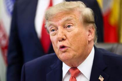 Trump acusa a Irán de intentar encarecer el petróleo para perjudicarlo en las elecciones