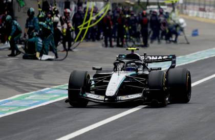 Antonelli nuevo líder al ganar en Suzuka; Sainz fue decimoquinto y Alonso, el 18