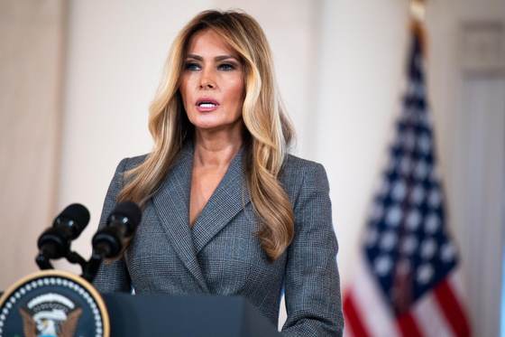 Inusual discurso de Melania Trump sobre Epstein agranda especulación en vez de disiparla