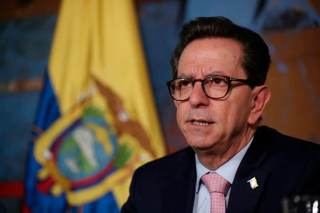 El presidente de Ecuador nombra a su exsecretario de Comunicación como embajador en Perú