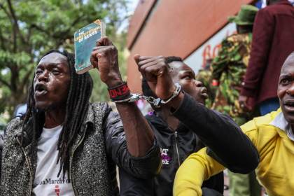 Amnistía Internacional denuncia el uso de leyes antiterroristas para "silenciar voces críticas" en Tanzania con "impunidad"
