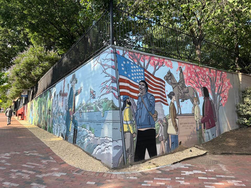 Un mural de Paco Roca reivindica en Washington la huella española en los orígenes de EEUU