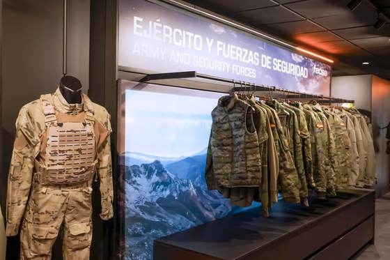 El poncho español que hace a los militares invisibles a los drones