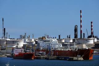 Bruselas constata una recuperación gradual de los flujos petroleros tras el acuerdo Irán-EE. UU.