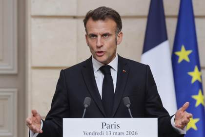 Macron insta a Israel a abrir conversaciones "directas" con todos los "sectores" libaneses