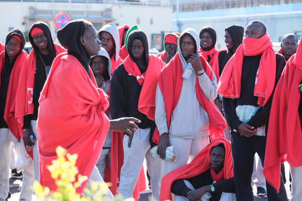 La inmigración irregular baja un 40 % en la UE hasta abril y un 78 % en la ruta canaria