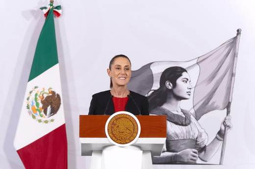 Sheinbaum no ve “gran riesgo” para remesas pese a orden de revisión de Trump
