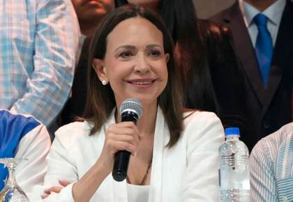 "Delcy Rodríguez se va, eso no está en duda", afirma Machado ante venezolanos en Panamá