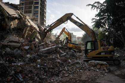 La OMS recuerda que las primeras 72 horas tras los terremotos son críticas para salvar vidas
