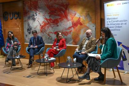 España busca transformar su relación comercial con Mercosur en una "alianza estratégica"