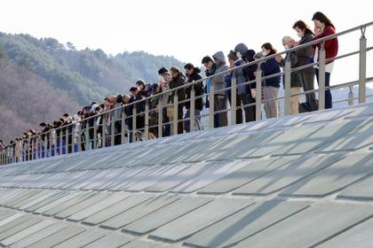 Japón recuerda el terremoto y la crisis nuclear 15 años después centrado en la rehabilitación
