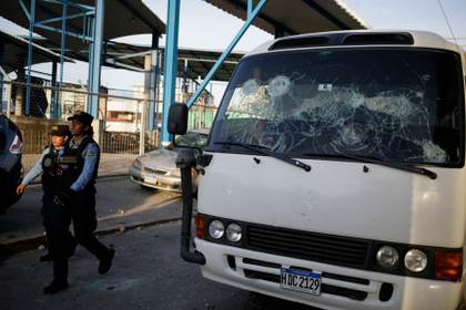 Real España empata y sigue líder en Honduras, en una jornada que dejó tres heridos antes del Motagua-Olimpia
