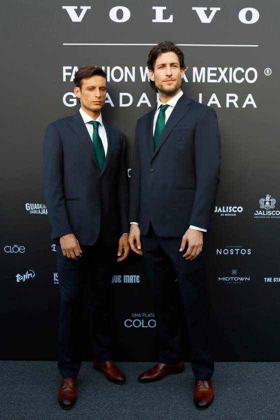 Selección de México se viste de gala con traje para Mundial 2026 presentado en Guadalajara