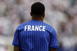 Mbappé cumple 100 partidos con Francia