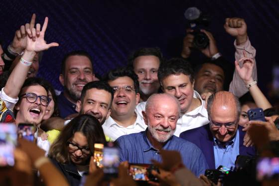 Lula: "Mi victoria es una derrota de la mentira y del negacionismo"