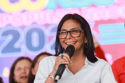 Delcy Rodríguez llama a superar el "odio" e insiste en pedir cese de sanciones a Venezuela
