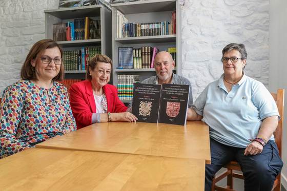 Un catálogo reconstruye la memoria heráldica y genealógica a través de escudos familiares