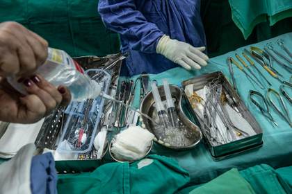 Un modelo de lenguaje muestra un fuerte rendimiento en tareas de razonamiento clínico