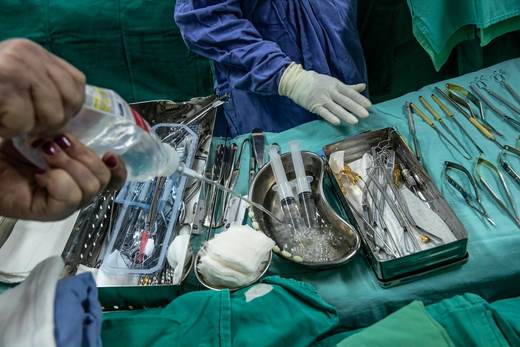 Un modelo de lenguaje muestra un fuerte rendimiento en tareas de razonamiento clínico