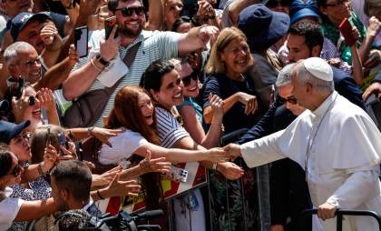 León XIV rechaza los abusos contra la liturgia y pide responsabilidad a obispos y curas
