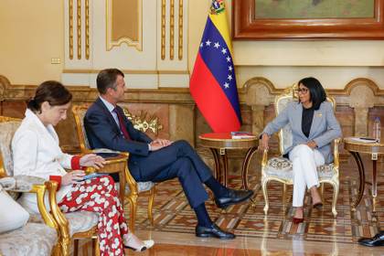 Venezuela y Organización Ítalo-Latinoamericana evalúan cooperación internacional