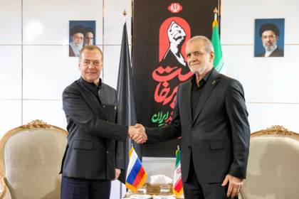 El presidente iraní admite problemas en Irán por las sanciones y el bloqueo de EEUU