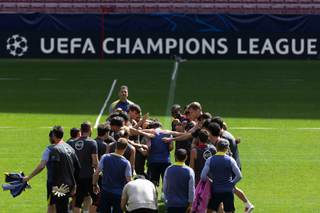 Pasillo a Simeone por su 56º cumpleaños