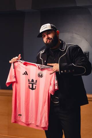 El mexicano Carín León estrenará el estadio Nu del Inter Miami con un concierto de su gira