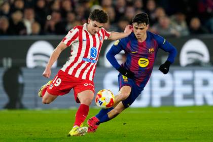 El Atlético denuncia "una campaña de acoso y derribo" del Barcelona sobre Julián Alvarez