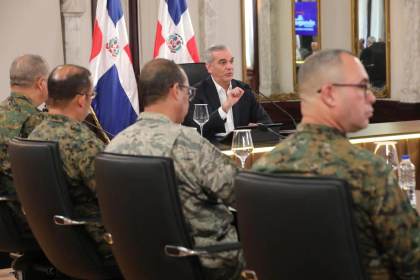Rep. Dominicana dice que "en unos tres meses" la fuerza antipandillas en Haití tendrá 5.500 efectivos