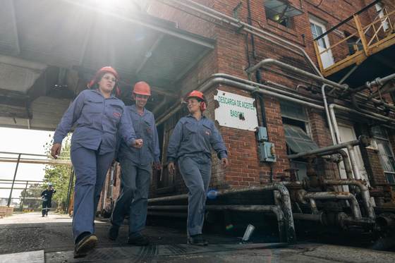 Justicia de Argentina suspende parcialmente la aplicación de la reforma laboral de Milei