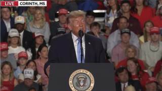 Trump promete en el estado de Misisipi que no rebautizará el río Misisipi