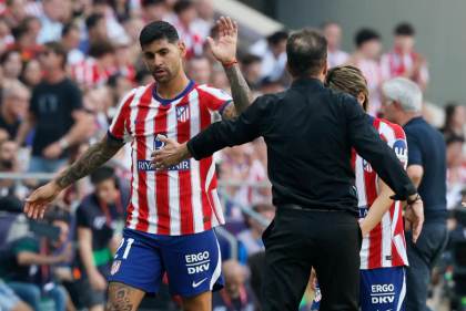 Simeone alinea a 'Cuti' Romero, Barrios y Jonathan David; el Alavés, con Toni y Boyé