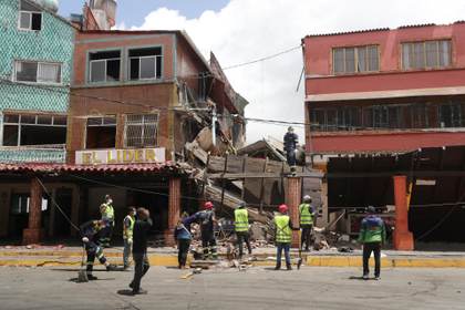 Se elevan a 1.430 las personas fallecidas por el doble terremoto en Venezuela