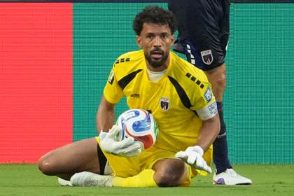 Vozinha: "Quiero un equipo que me quiera como futbolista, no por marketing"