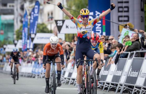 La neerlandesa Bredeworld gana por tercer año seguido la primera etapa de la Itzulia