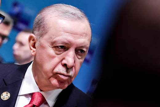 Erdogan pide a la UE que no excluya a Turquía de sus proyectos de defensa