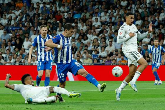 El argentino Lucas Boyé sufre una rotura de fibras y es duda para acabar la temporada