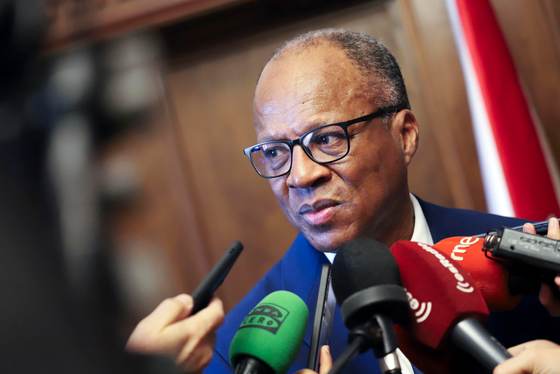 El primer ministro Silva busca en Cabo Verde un tercer mandato en elecciones legislativas