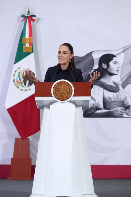 Sheinbaum subraya que siguen trabajando para contener derrame de crudo en golfo de Mexico