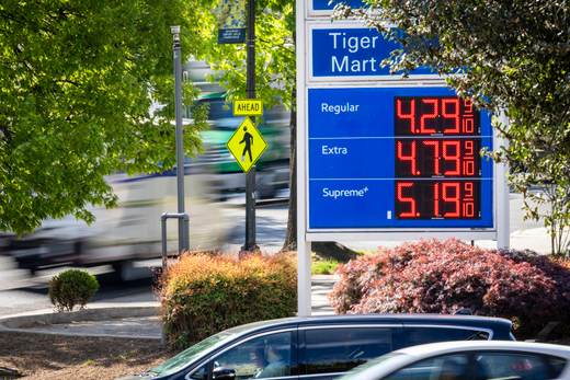 El petróleo de Texas sube un 4,19 %, hasta 102 dólares, ante falta de acuerdo EEUU e Irán