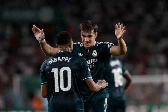 2-3.- Espí despierta a tiempo al Real Madrid y destruye el sueño del Elche