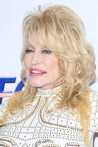 Trump lamenta la muerte de Dolly Parton y decreta luto en su honor: "El mundo te quiere"