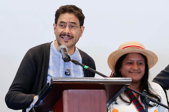 Candidato de la izquierda colombiana convoca a marchas el 1 de mayo por ataques en Cauca